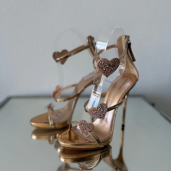 EUC Giuseppe Zanotti Triple Heart Strappy Sandal 35.5 $1,195
